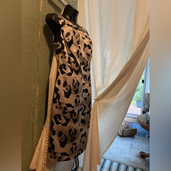 Ann Taylor Sz 6 Sleeveless Silk Blend Animal Print Shift Dress - Picture 5 of 7